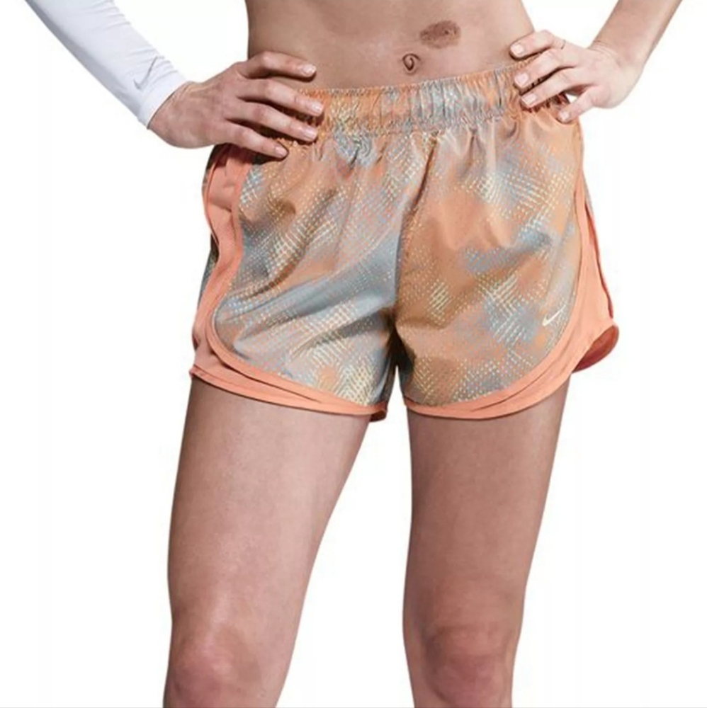 NWT Nike Tempo 3-Inch Running Shorts, Womens Medium